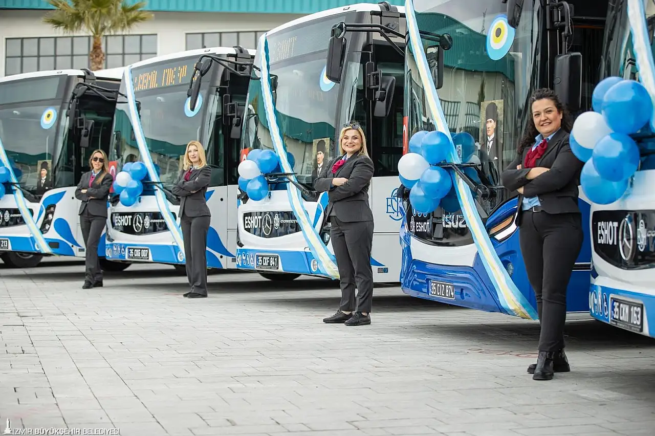 İzmir'den dünyaya 'Eşitlik' dersi: Ulaşımda kadın devrimi