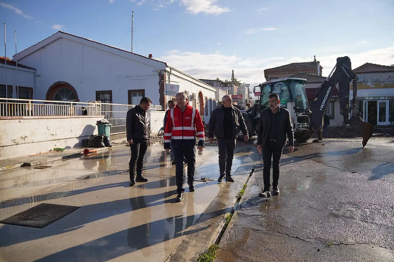 Ayvalık'ta bir günde 176,3 mm yağış düştü