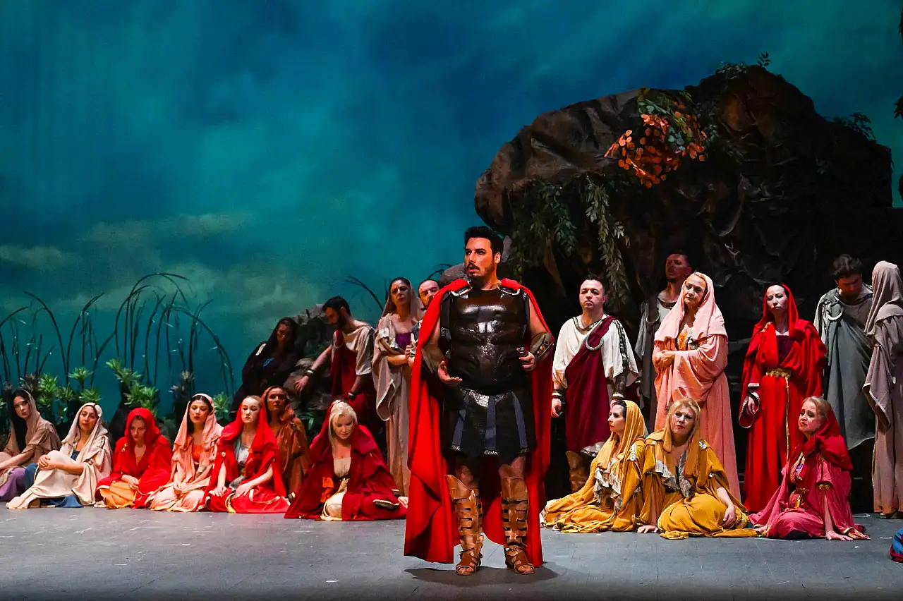 Verdi'nin 'Attila' operası İzmir'de yeniden sahneye çıkıyor