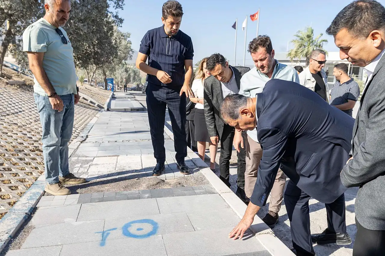Tugay emekçilerle aynı sofrada buluştu