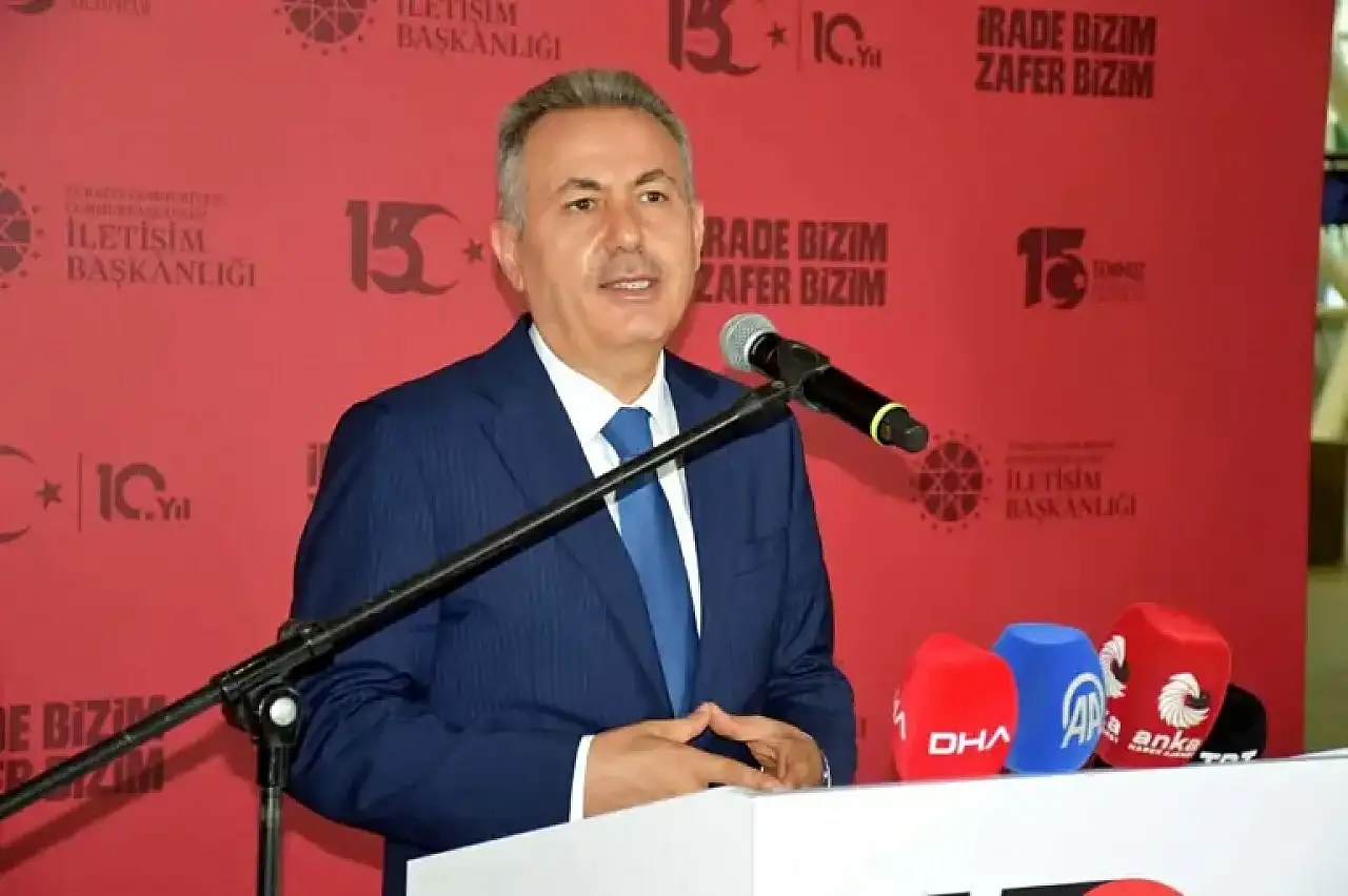 15 Temmuz'un sembol kareleri İzmir'de