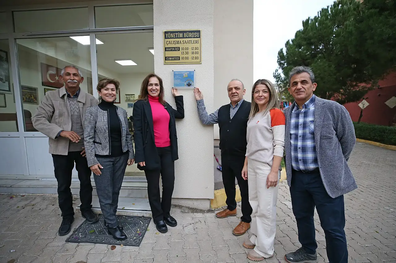 Üniversitelilere burs müjdesi: Karşıyaka'da başvurular başlıyor
