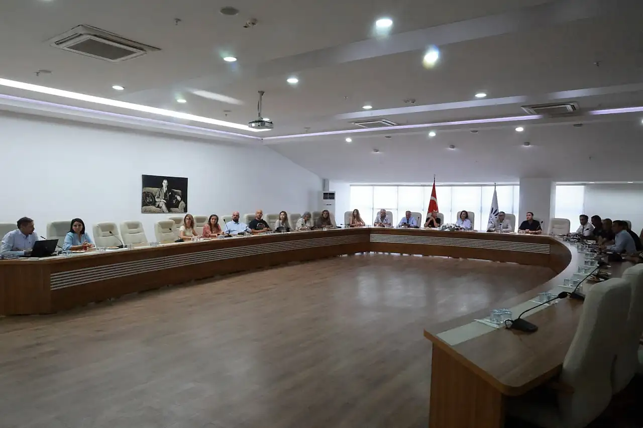 Başkan Kınay: 'Bu yükü tek başımıza taşıyamayız'