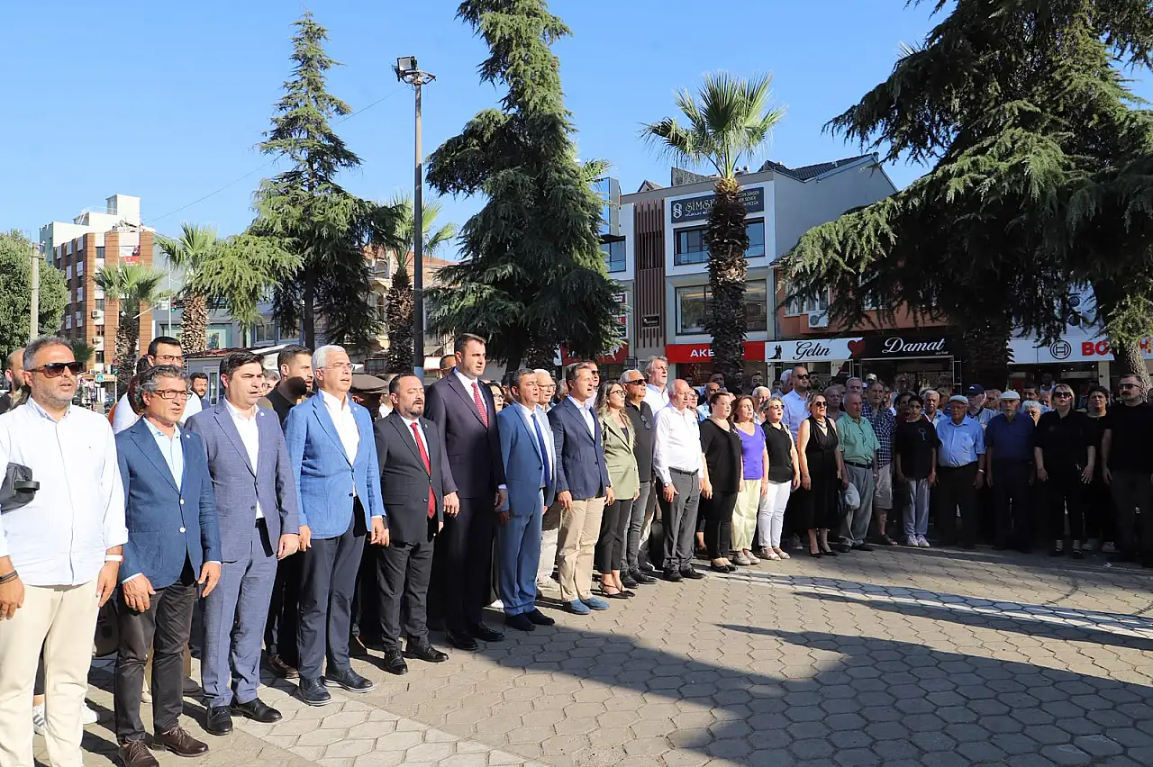 YENİ Parti Ödemiş'te ilçe binasını açtı: 'Özgür Özel bu bölgeyi çok iyi biliyor'