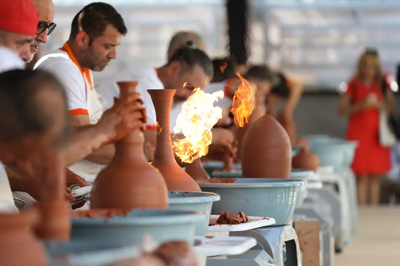 Menemen Çömlek Festivali 45 ülkeden katılımcıyı buluşturacak