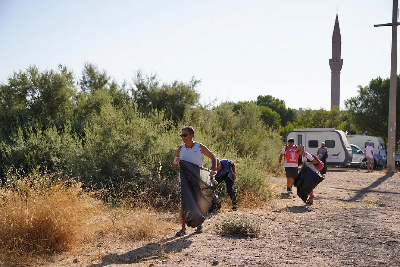 Ege'de örnek bir çevre seferberliği: O Bölge baştan sona temizlendi!