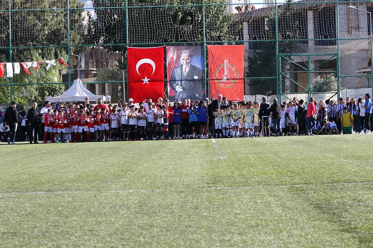 Atatürk'ün çocukları Cumhuriyet kupasında buluştu