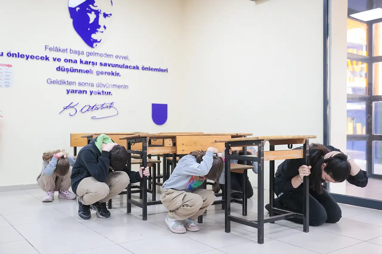 Buca Belediyesi'nden afetlere karşı kesintisiz farkındalık eğitimi