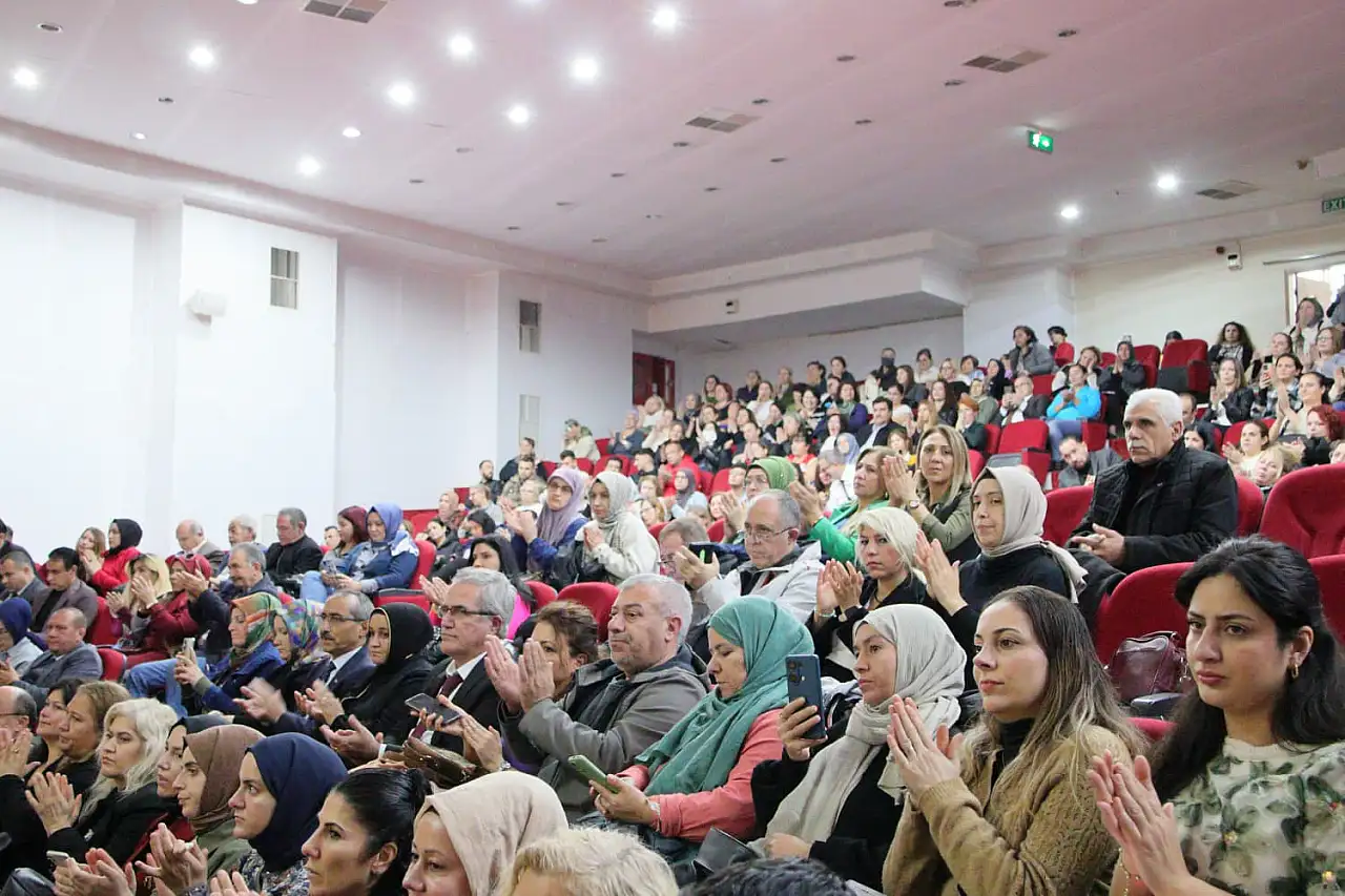 Yeşilay'dan toplumu kuşatan 'Bağımsızlık' çağrısı