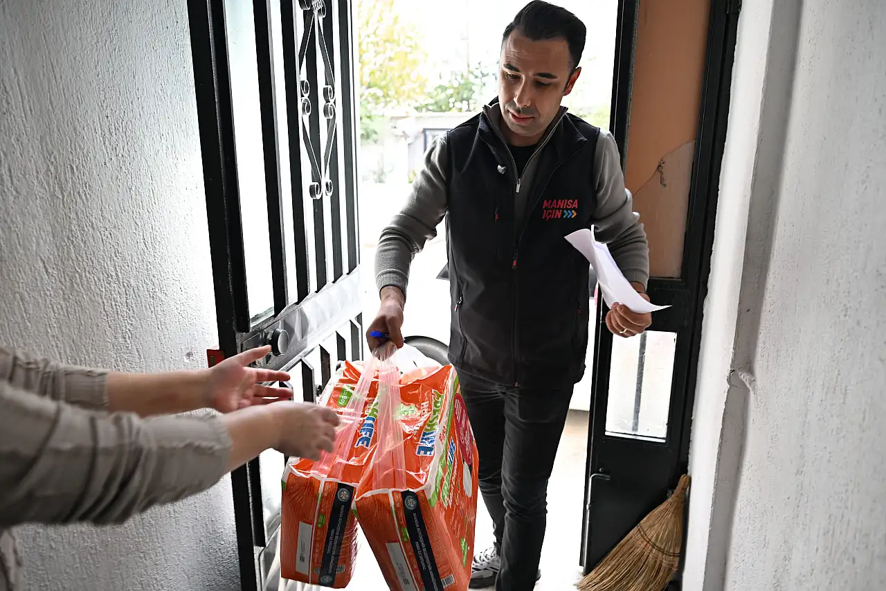 Manisa Büyükşehir Belediyesi'nden engelli bireylere kapsamlı medikal destek