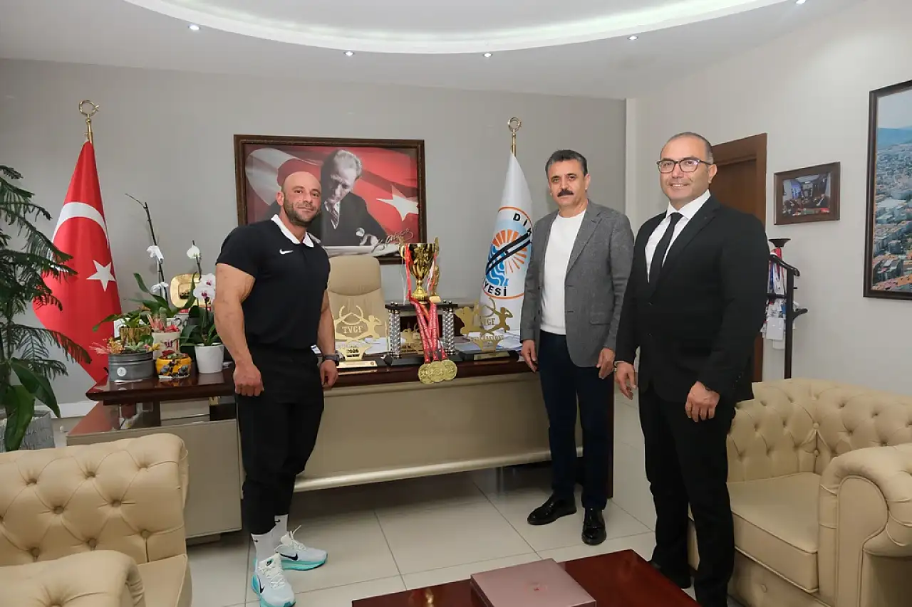 Yılmaz Acar'dan büyük başarı: Türkiye ve Balkan şampiyonu oldu