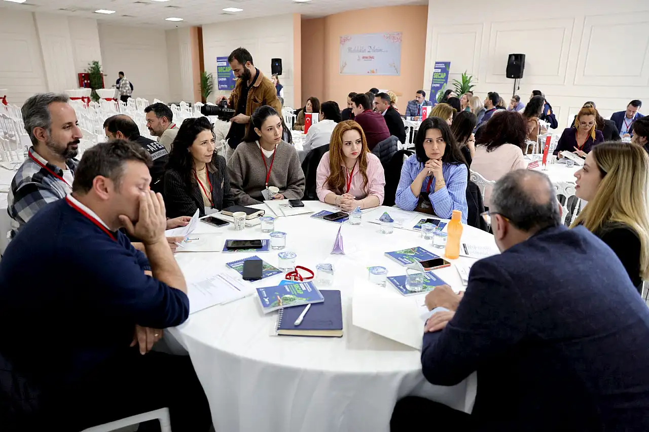 Bayraklı'da iklim seferberliği: SECAP çalıştayı ile ürdürülebilir gelecek planlandı