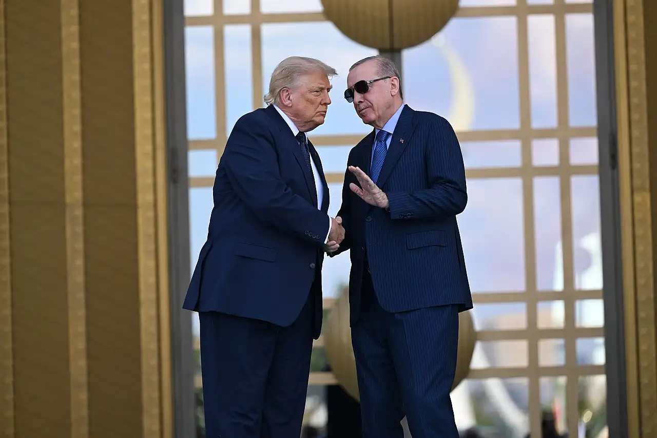 Cumhurbaşkanı Erdoğan, ABD Başkanı Trump'ı resmi törenle karşıladı