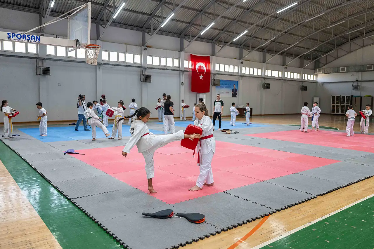5'den 67'ye Bornova Sporla Buluşuyor