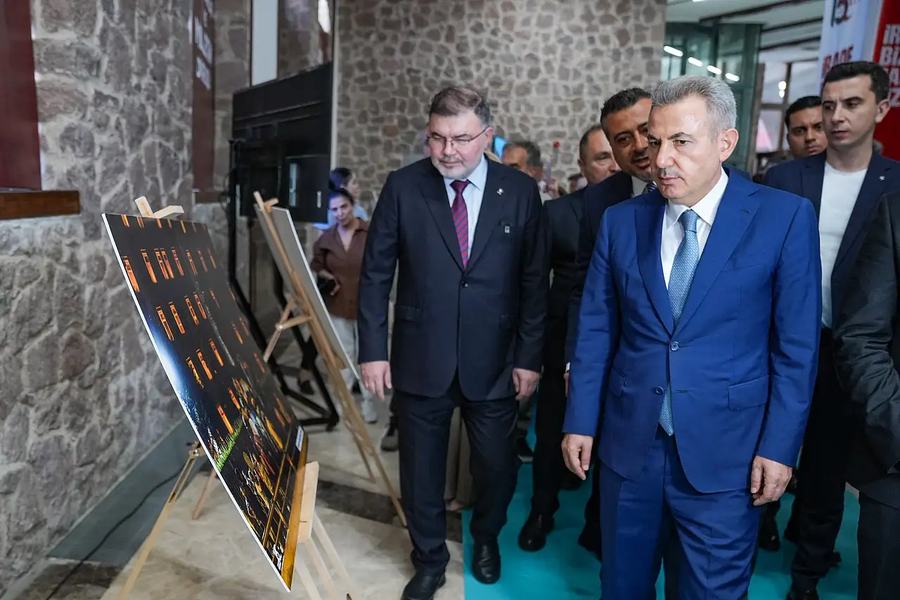 İzmir'de 15 Temmuz'un dijital hafızası açıldı
