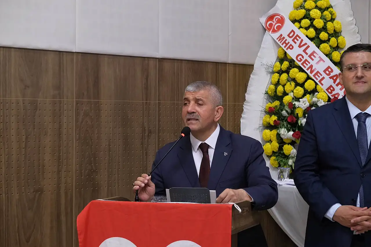 MHP İzmir Kongresinde konuşan Veysel Şahin: 'Sizi sırtınızdan vuranları hiç unutmayın'