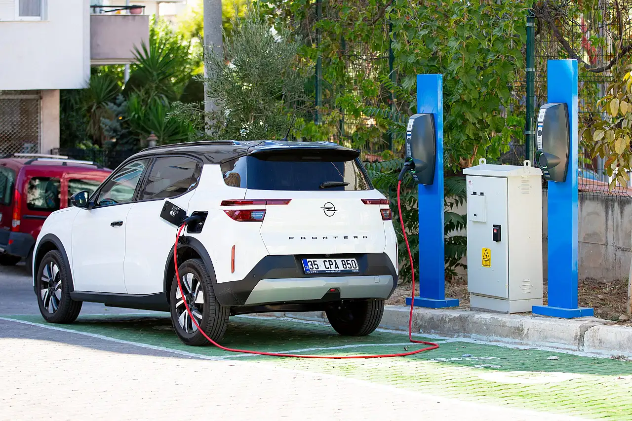Narlıdere'de elektrikli araç devri: Rakamlar dikkat çekti
