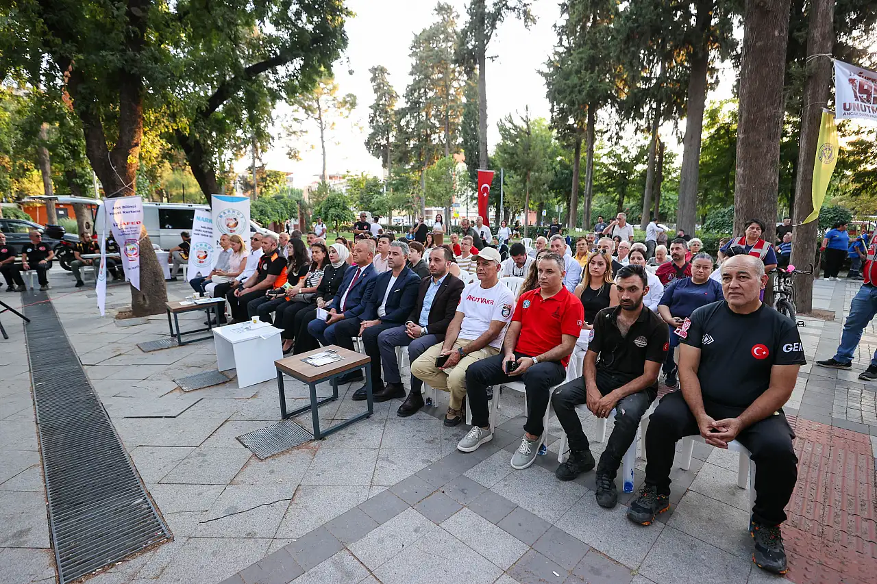 17 Ağustos'un 27. yılında Buca'da deprem alarmı: 'Tehlike Avı'