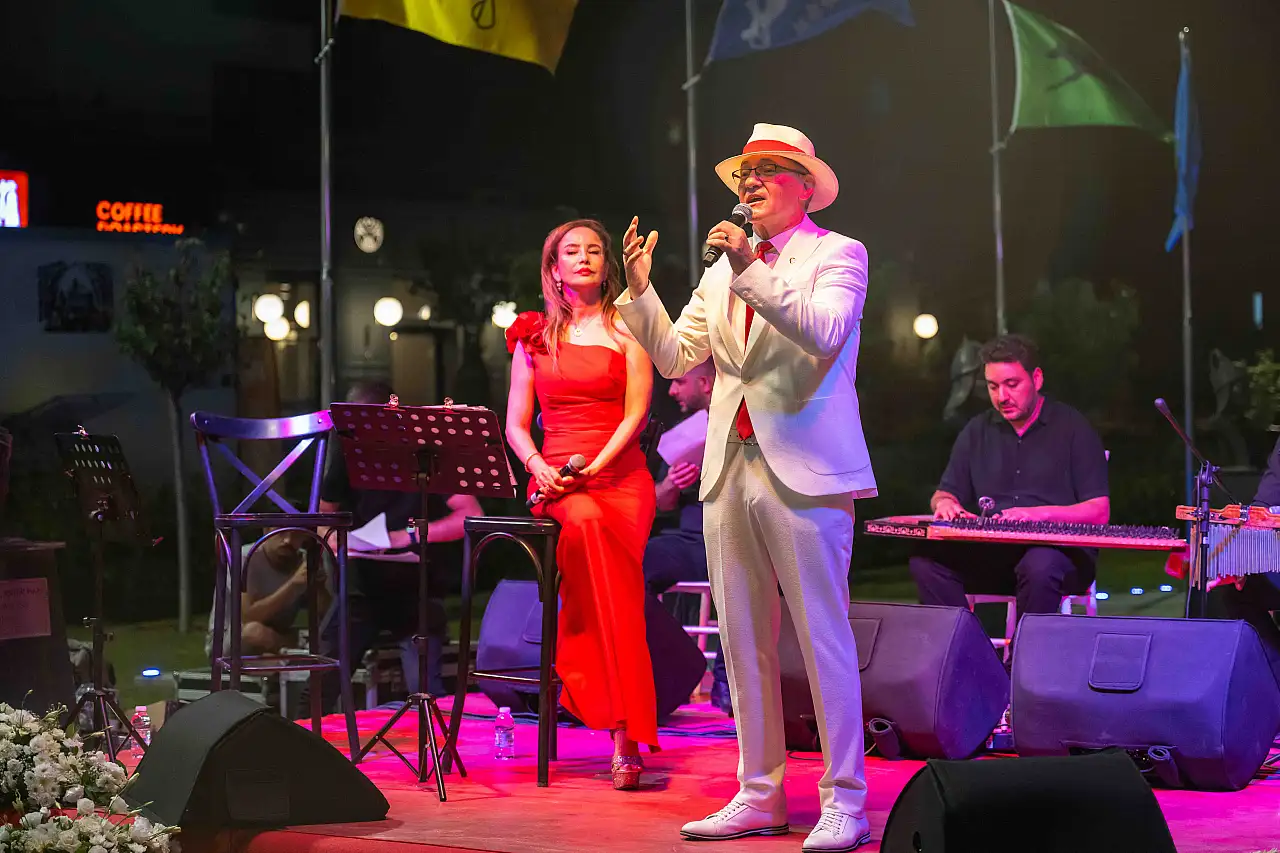 Bornova'da Zafer Bayramı'na görkemli kutlama!