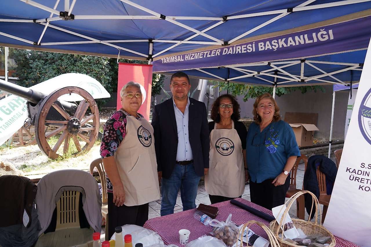 Tire'de Kadın Çiftçiler Günü Şenliği'ne yoğun ilgi