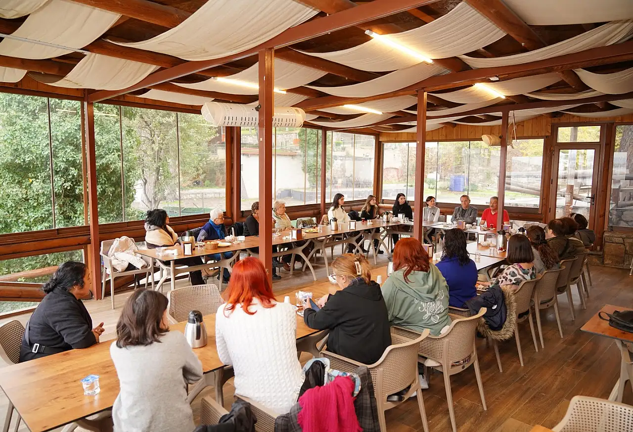 Başkan Ergin, Kent Konseyi Kadın Meclisi ve AYKEP üyeleriyle buluştu