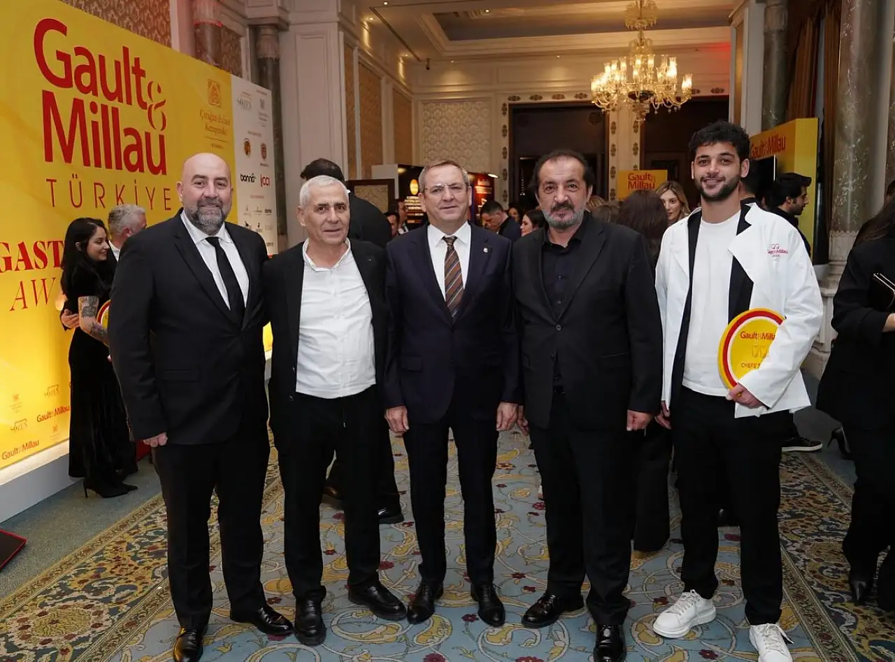Üç Ayvalık işletmesine Gault & Millau 2026 Türkiye gastronomi rehberinden prestijli ödül