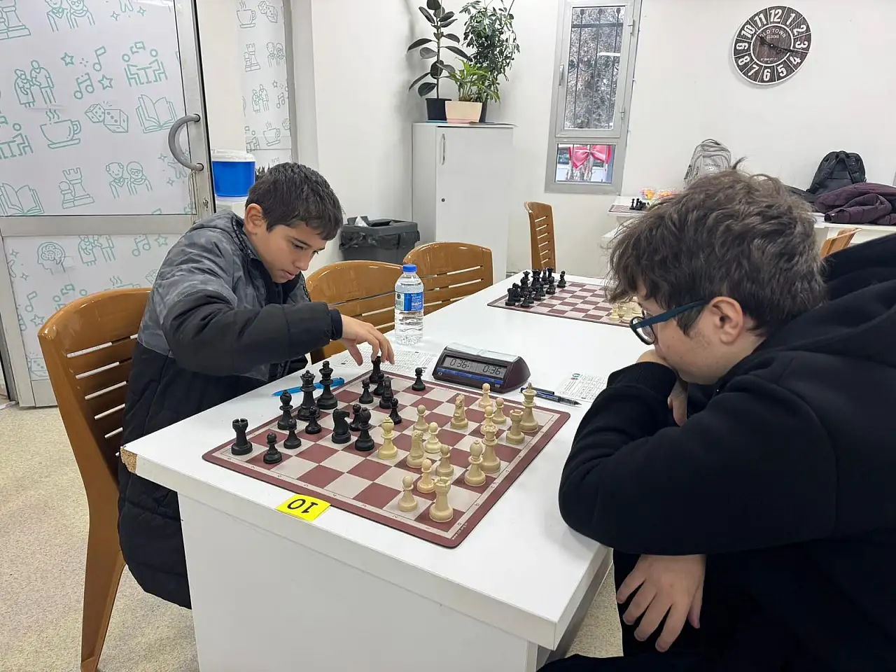 Seferihisar'da yeni yıl satranç turnuvası coşkusu