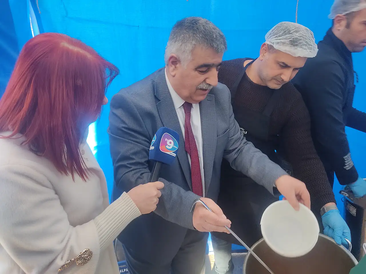 Karayazılılar Derneği'nden Bayraklı'da gönül sofrası: Yıllardır süren dayanışma geleneği büyüyerek devam ediyor