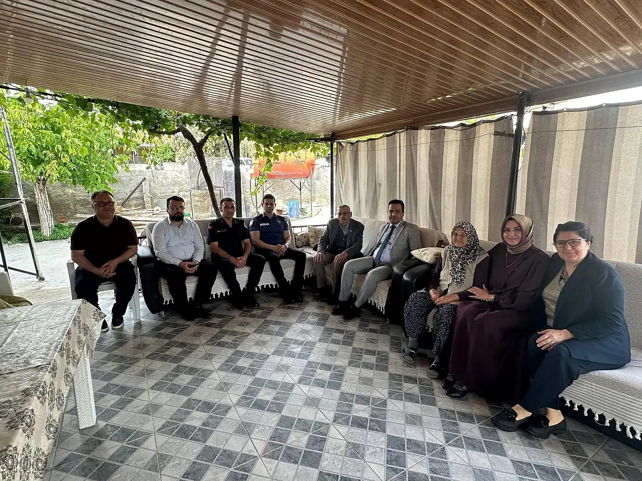 Şehit ailelerine bayram ziyareti
