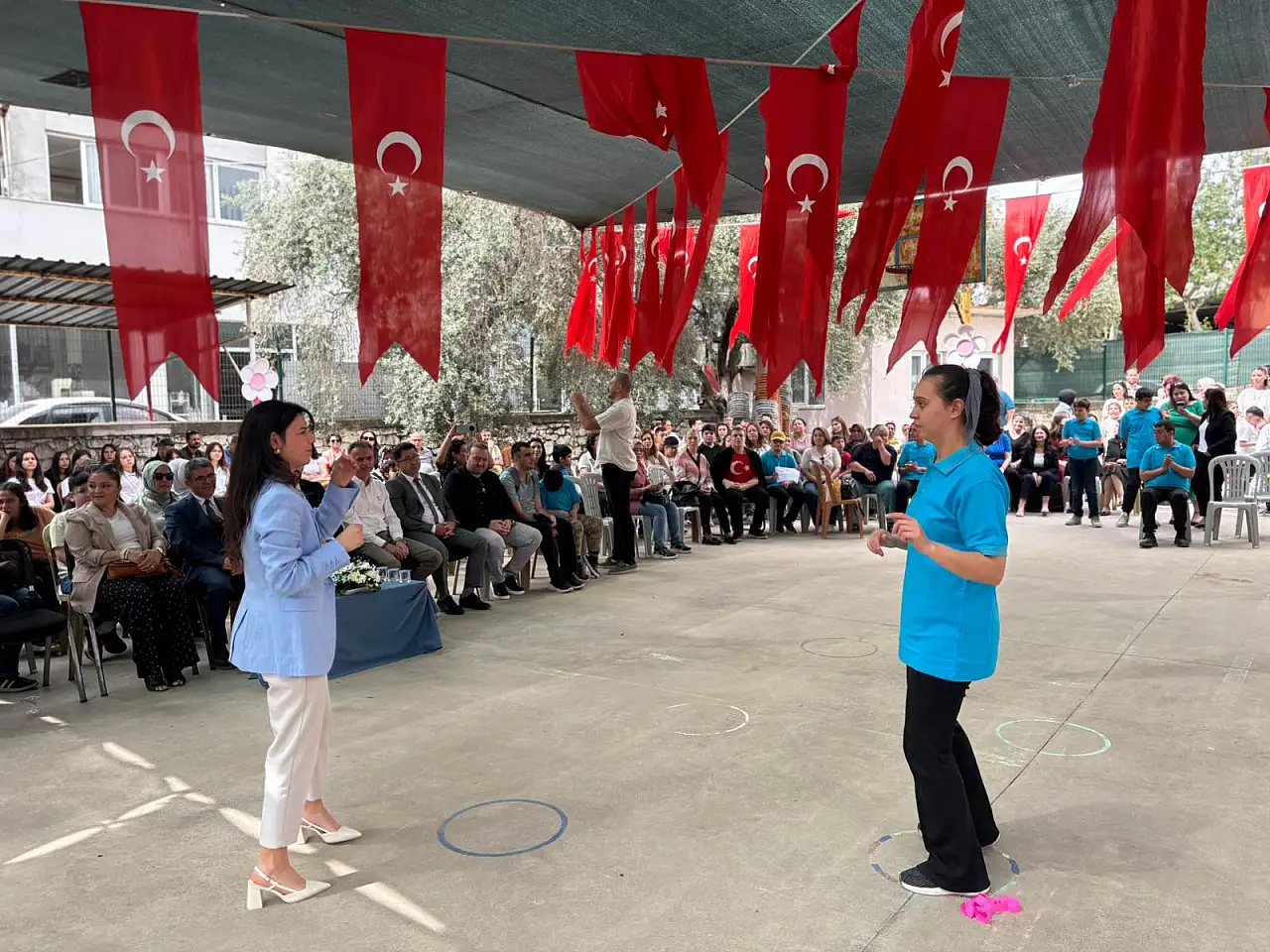 Ödemiş'te engelsiz bilim, Birgi'de sevgi sofrası: Özel çocuklara çifte müjde!