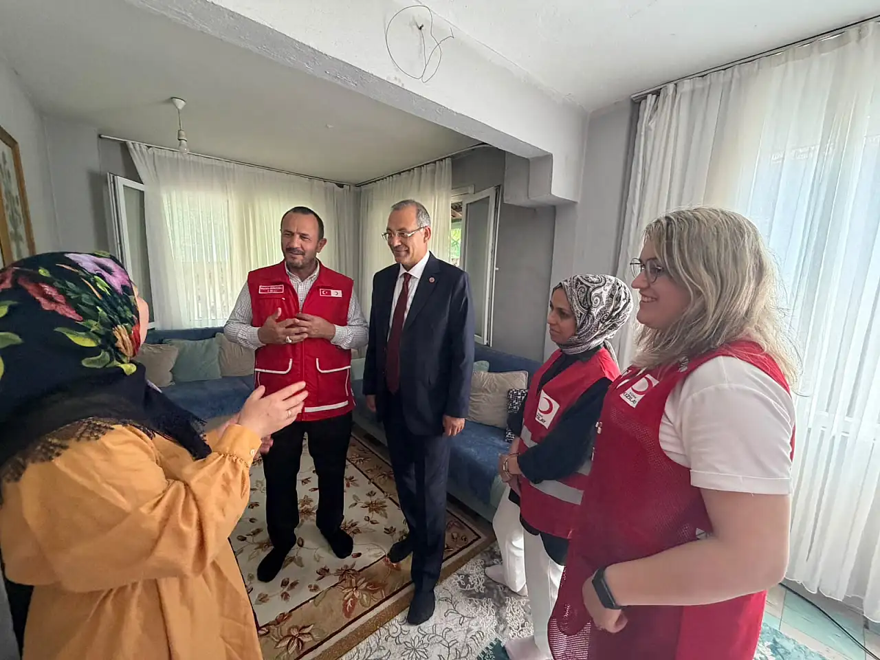 İzmir ile Akyazı Arasında Gönül Köprüsü
