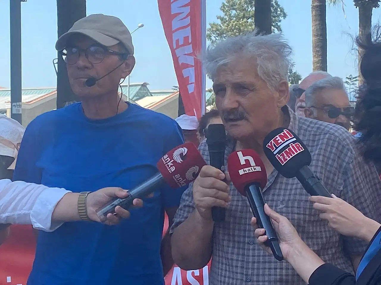 İzmir'de emeklilerden mesaj: 'Meydanları terk etmeyeceğiz'
