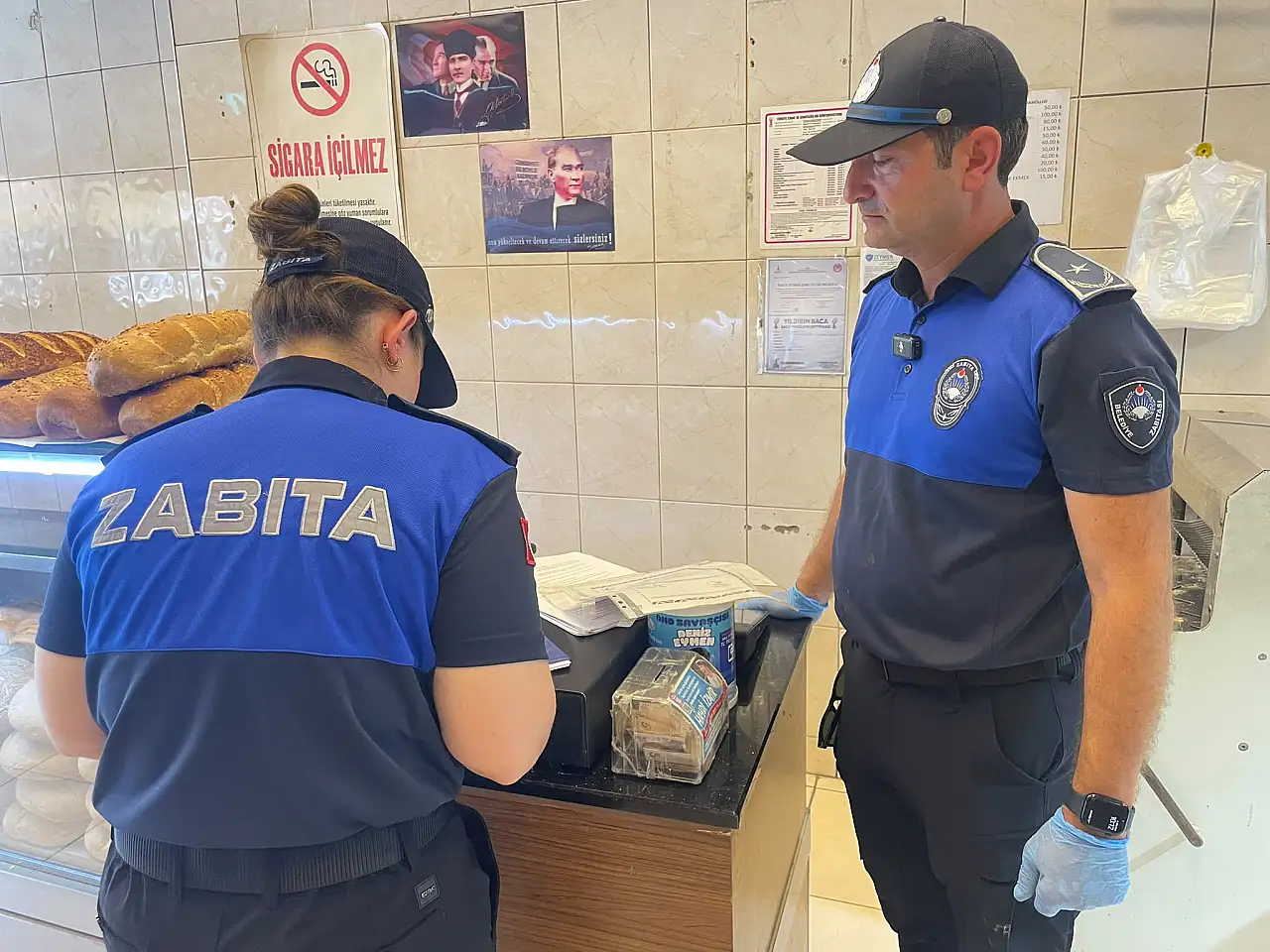 Zabıta kapı kapı gezdi: Güzelbahçe'de dikkat çeken sonuç