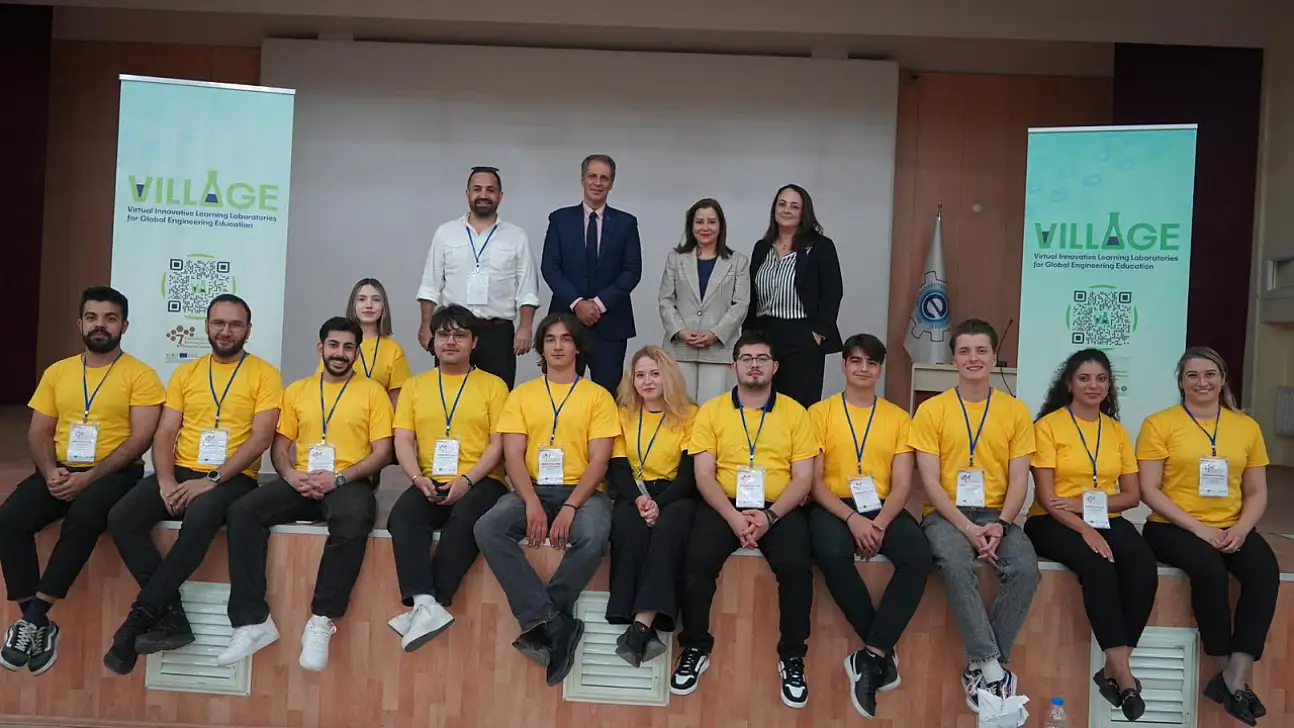 Ege Üniversitesi'nde mühendislik eğitimine yön veren sempozyum