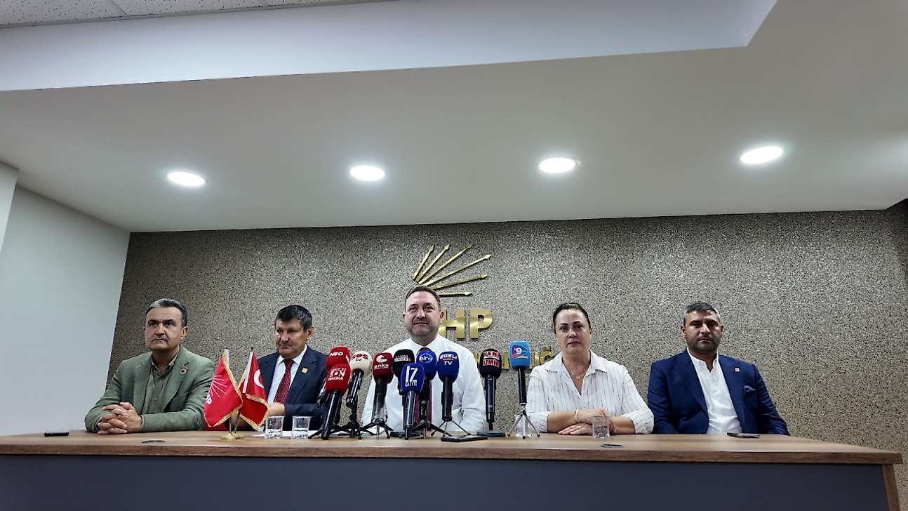 Gümrükçü'den CHP'den ayrılanlara tepki daha kaç Menderes daha kaç Foça olacak
