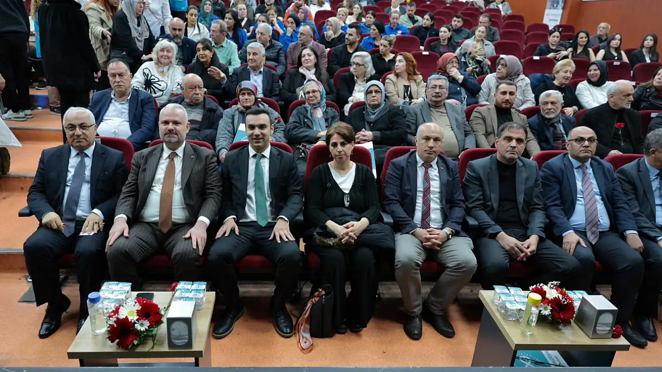 Menemen Belediyesi'nden yaşlılara büyük hizmet: HEP yanında projesi hayata geçti