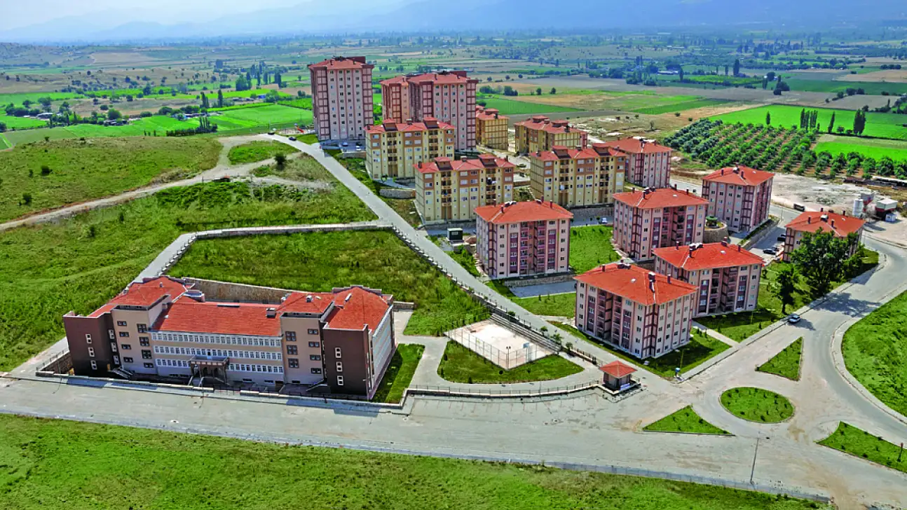 TOKİ'den kurasız konut fırsatı, İzmir'de 306 daire satışa çıktı
