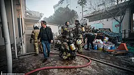 Bornova'da ayakkabı fabrikasında yangın: İtfaiyeden hızlı müdahale