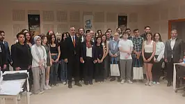 Genç gazetecilere 15 Temmuz Atölyesi'nde takdir belgesi
