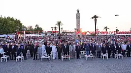İzmir'de 15 Temmuz anmasına yoğun katılım
