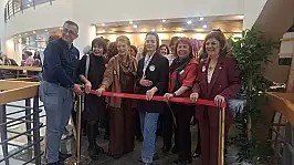 İzmir'de sanat ve dayanışma buluştu: Çocuklar için anlamlı sergi açıldı