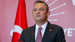 Özgür Özel İzmir'e çıkarma yapıyor: Gün boyu ilçeleri gezecek, akşam Çağatay Güç'ün yeni ofisine yürüyecek