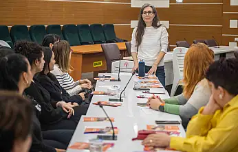 Bornova'da kadınların insan hakları için kurumsal eğitim hamlesi