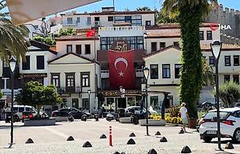 Çeşme Belediyesi operasyonunda 12 şüpheli adliyeye sevk edildi