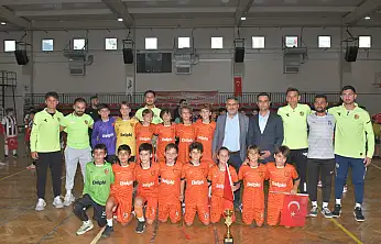 Çiğli'de Cumhuriyet coşkusu Futsal turnuvasıyla zirveye ulaştı