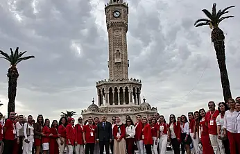 Cumhuriyet coşkusu 'İzmir Zekâ Oyunları Projesi' ile yaşandı