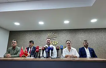 Gümrükçü'den CHP'den ayrılanlara tepki daha kaç Menderes daha kaç Foça olacak