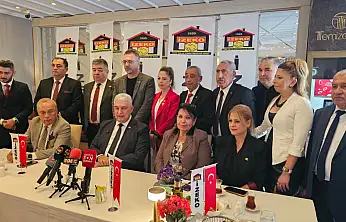 İzmir Emlakçılar Odası'ndan Türkiye'de bir lk: Dijital CRM ve Eğitim sistemi kullanıma açıldı