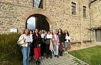 İzmirli kadınlar dijital dünyada güçleniyor