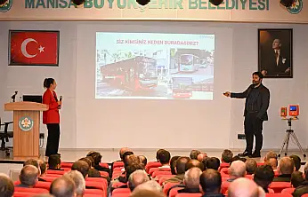 Manisa Büyükşehir Belediyesi'nden toplu taşıma sürücülerine 'Nezaket ve Müşteri Memnuniyeti' eğitimi